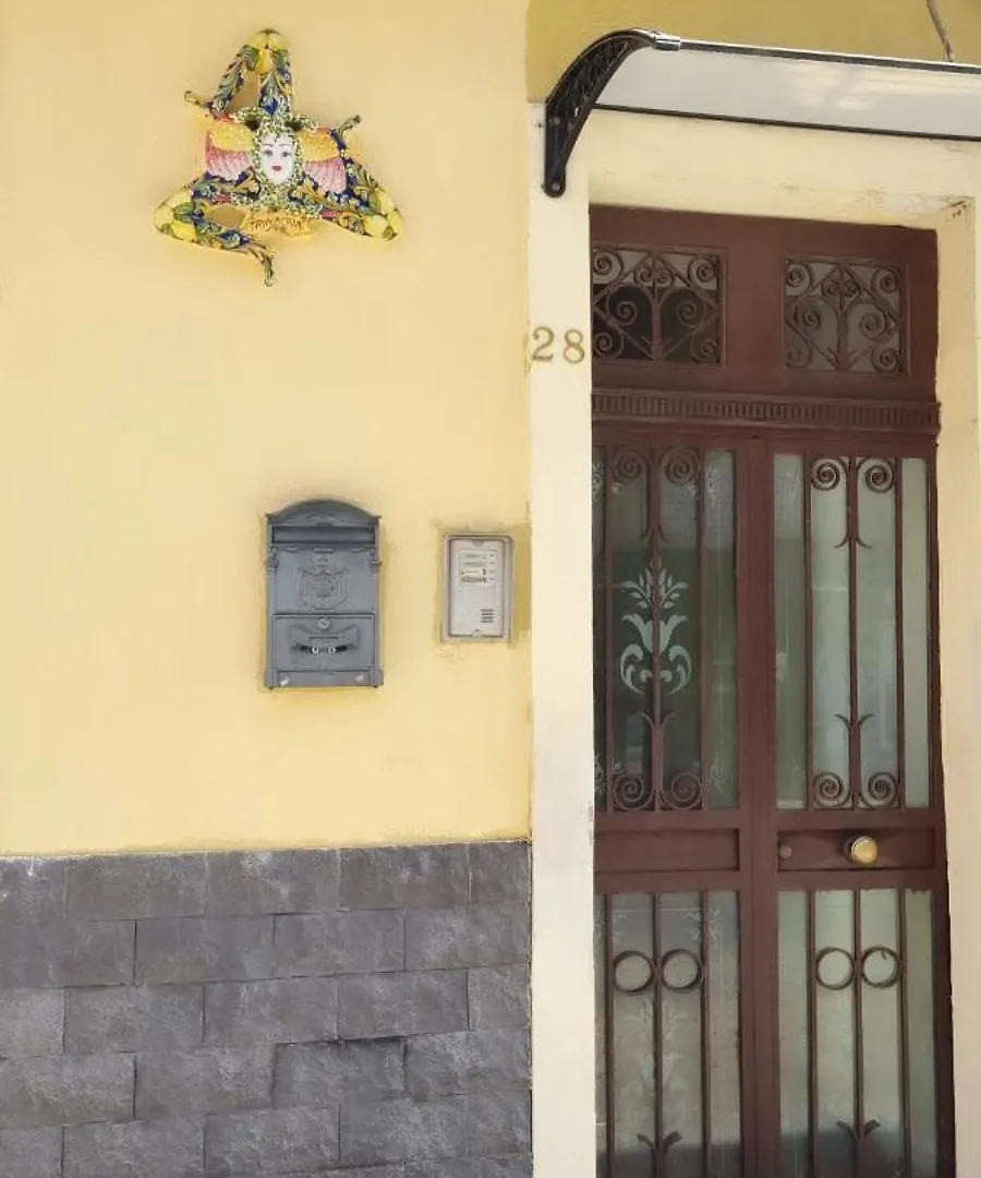 Trinacria Apartman Catania-Fontanarossai nemzetközi repülőtér 0*,